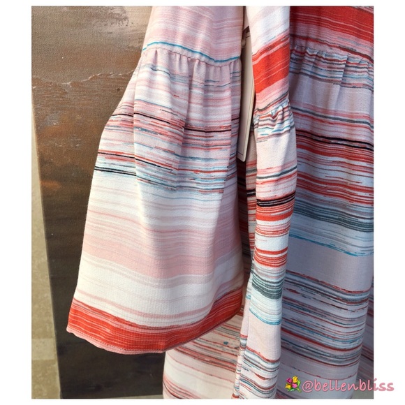 Cold Shoulder Blouse Ruffle Sleeve, Sz XL - Picture 6 of 8